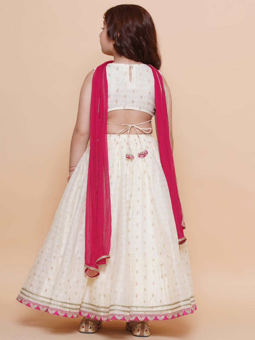 Bitiya by Bhama Girls Off white Jacquard booti lehenga & Pink Embroidered Choli Lehenga With Dupatta